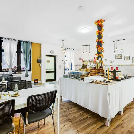 Phoenix Hotel Berghausen (Karlsruhe)