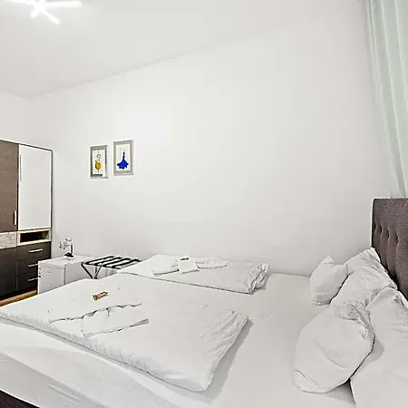 Phoenix 2* Berghausen (Karlsruhe)